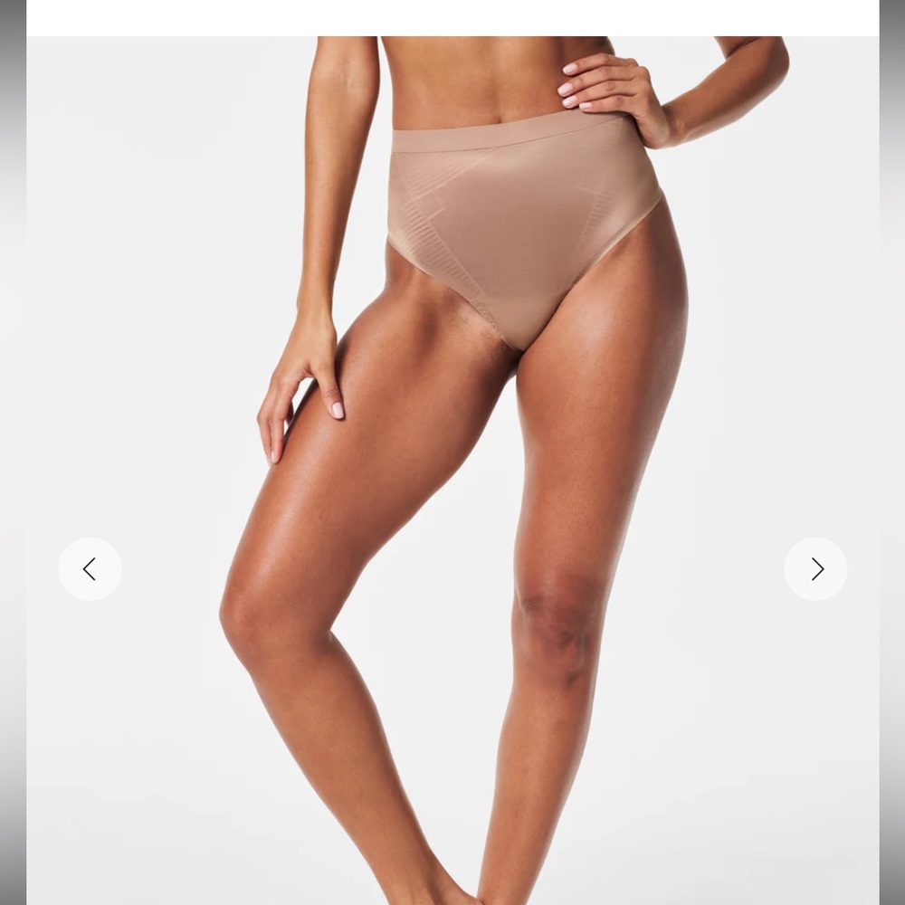 SPANXshape Invisible Thong NWT
